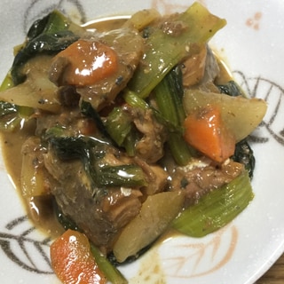 サバ味噌缶と野菜の煮物